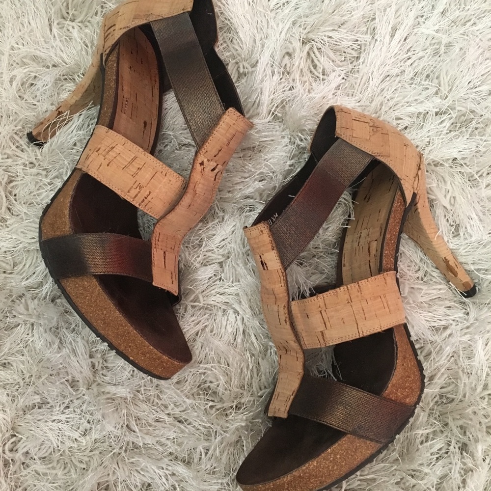 Donald J. Pliner Cork heels